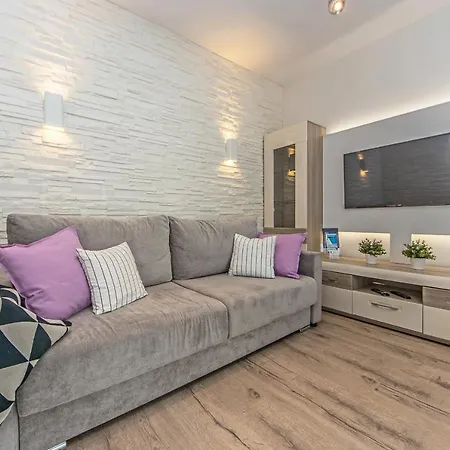 Glow Apartments, Szczecinska
