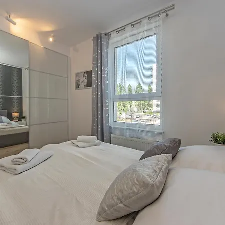 아파트 Glow Apartments, Szczecinska 그단스크